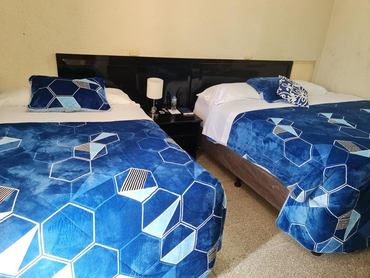 Hotel Kasa Kamelot Las Rosas Quetzaltenango Ngoại thất bức ảnh